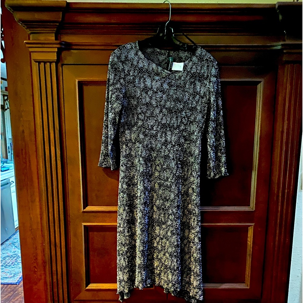 Black and white dress size 10 Petite and Stretch